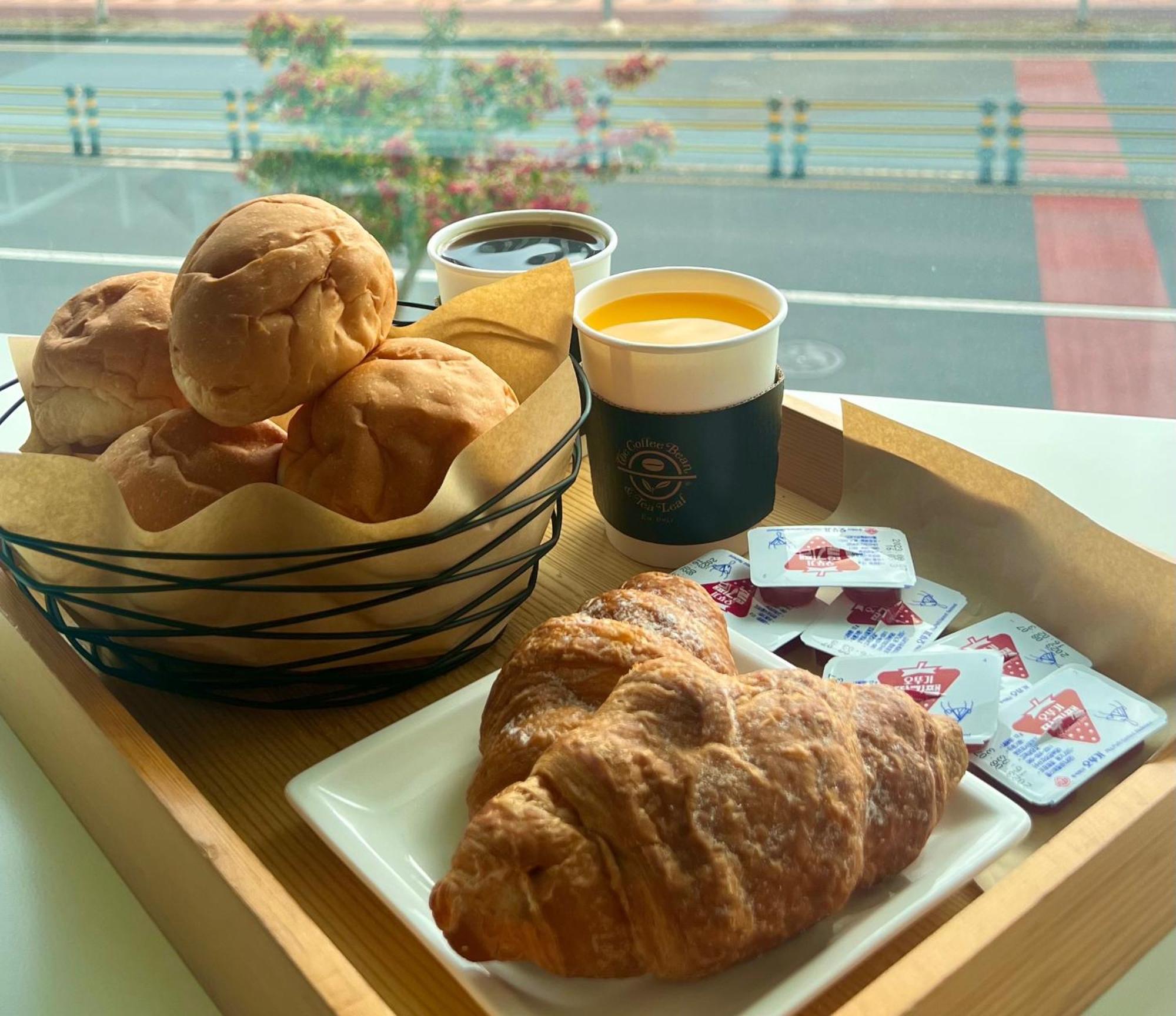 Jeju Pureun Hotel Seogwipo Exterior photo